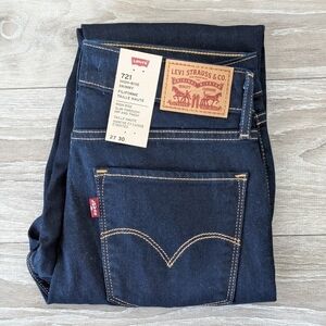 Levi’s 721 High Rise Skinny Jeans – Dark Wash Denim – Brand New